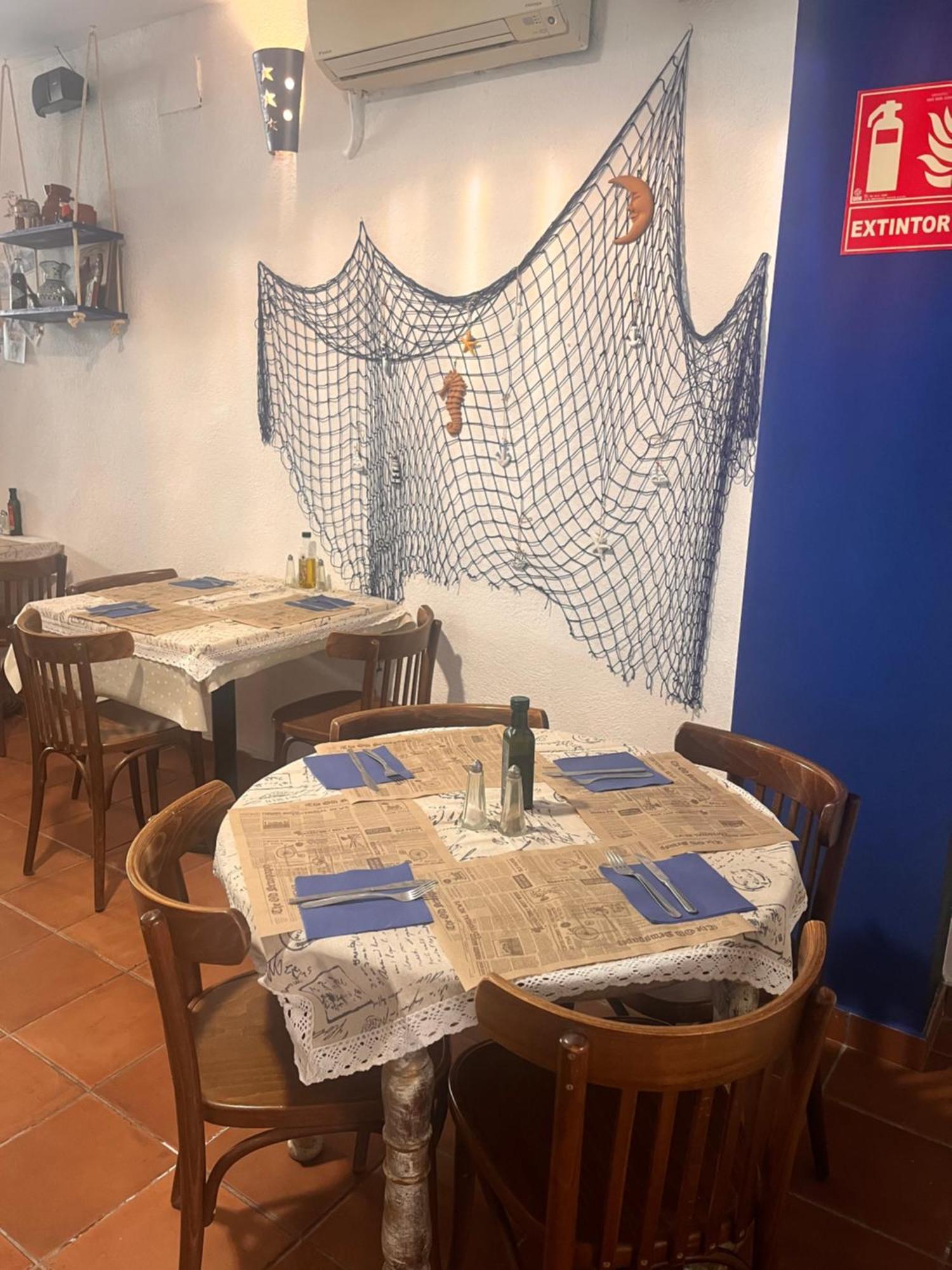 Hostal La Lluna Аренис де Мар Екстериор снимка