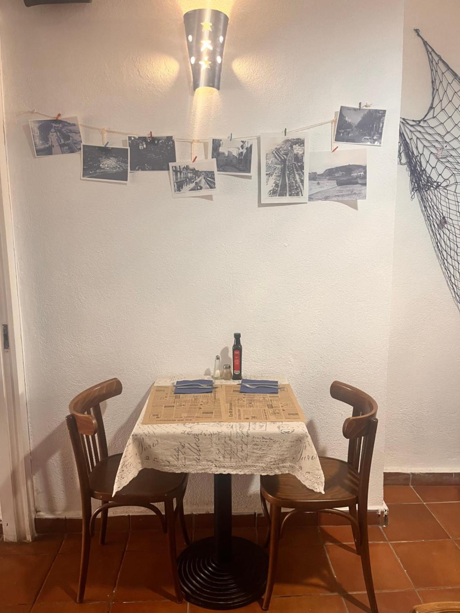 Hostal La Lluna Аренис де Мар Екстериор снимка